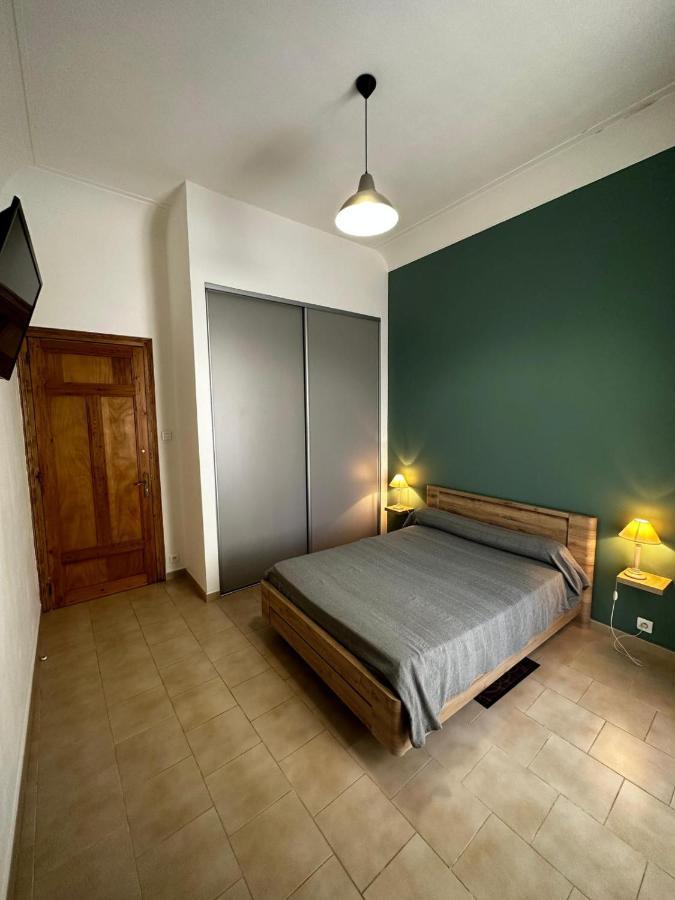 Appartement 4 A 8 Personnes, Spacieux De Standing Classe 4 Etoiles Nimes Exterior photo