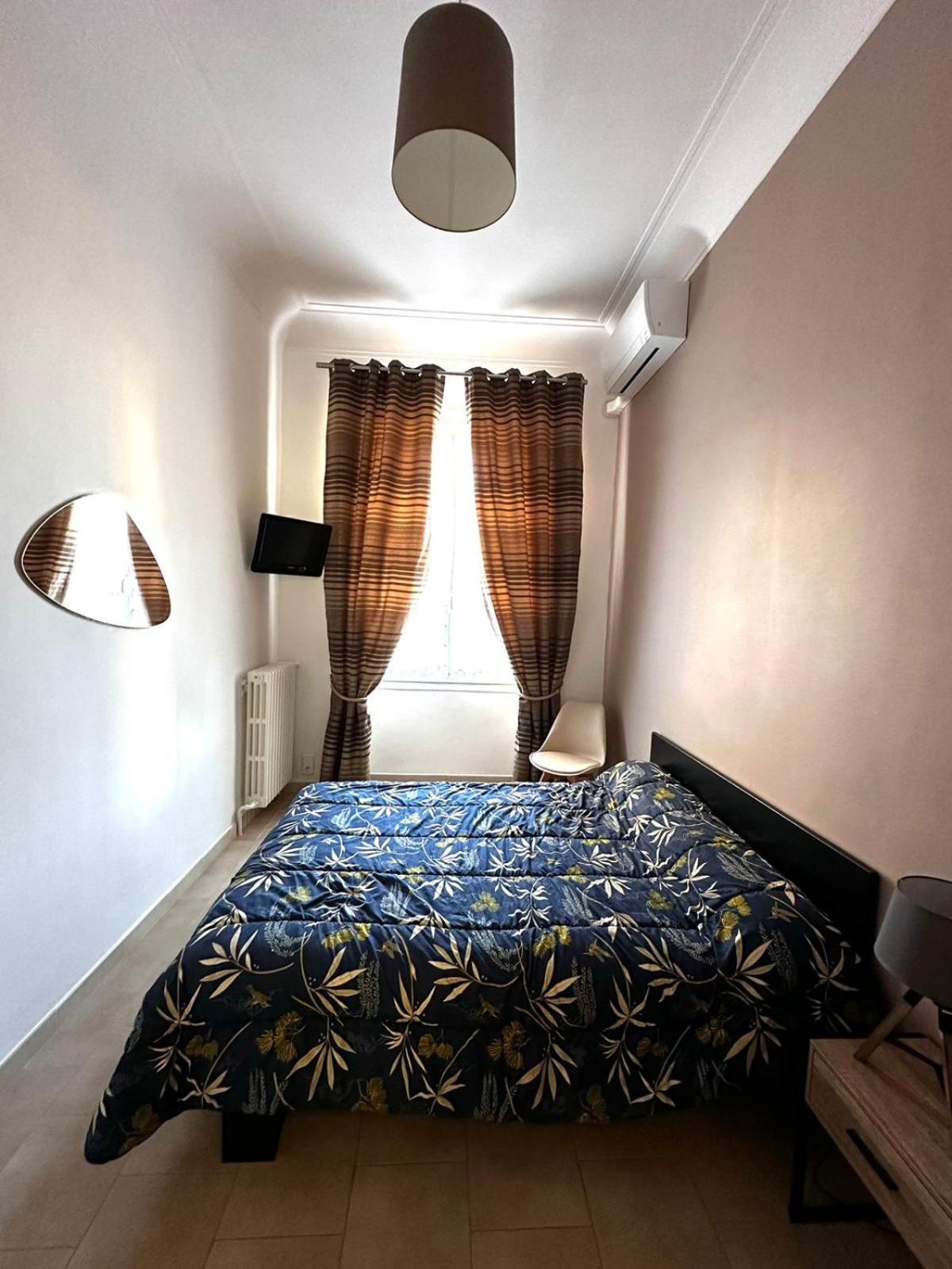 Appartement 4 A 8 Personnes, Spacieux De Standing Classe 4 Etoiles Nimes Exterior photo